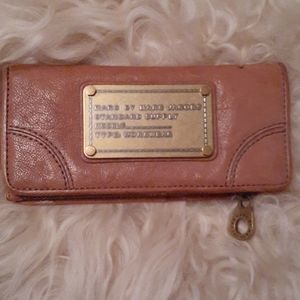 Marc Jacobs Tan Leather Continental Wallet! ❤️